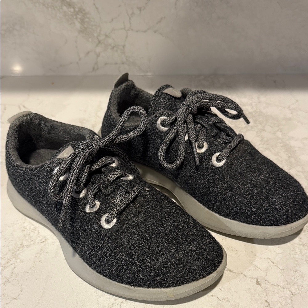 Allbirds Woolrunner Sneakers Sz 6